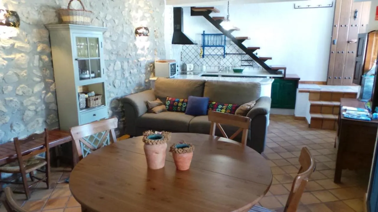 Vivienda Rural Fuente De Los Gusarapos Villa Burunchel 0*,  Spain